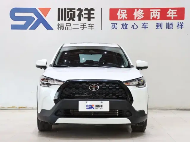 Toyota Corolla Cross — Фото автомобиля 2