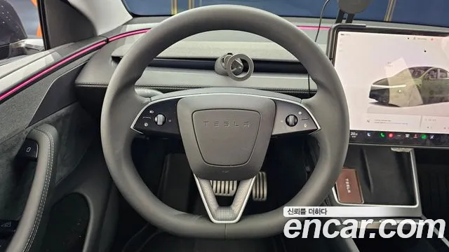 Tesla Model Y — Фото автомобиля 13