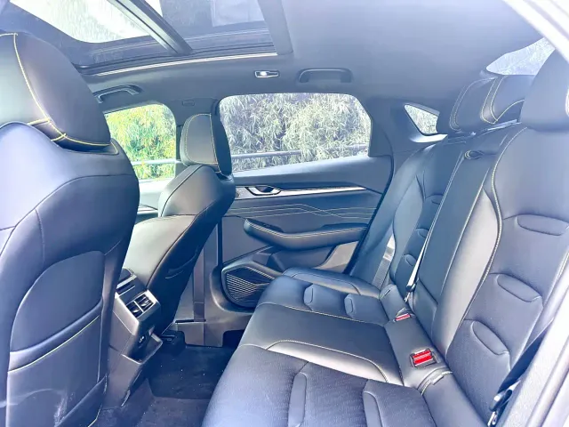 Geely Xingrui — Фото автомобиля 11