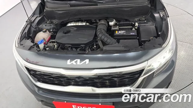 Kia Seltos — Фото автомобиля 6
