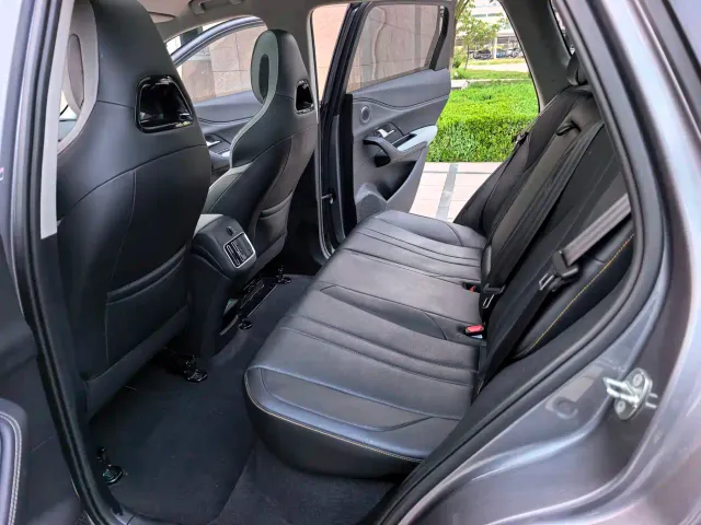 BYD Seal 05 DM-i — Фото автомобиля 8