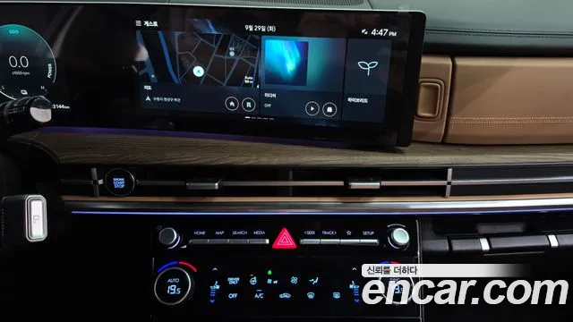 Hyundai Santa Fe MX5 — Фото автомобиля 18