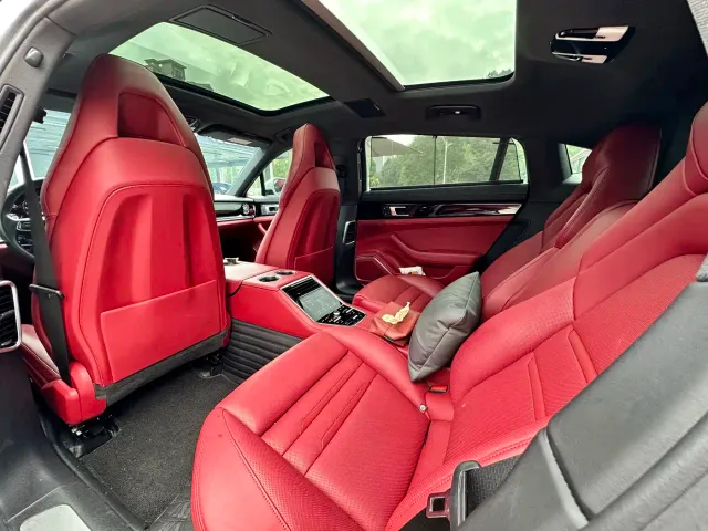 Porsche Panamera — Фото автомобиля 10