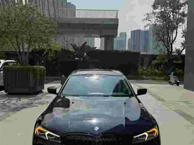 Фотография автомобиля — BMW 3 Series
