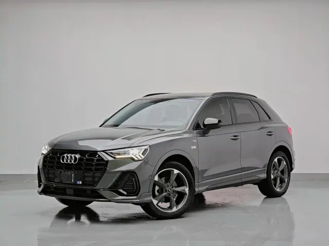 Фотография автомобиля — Audi Q3