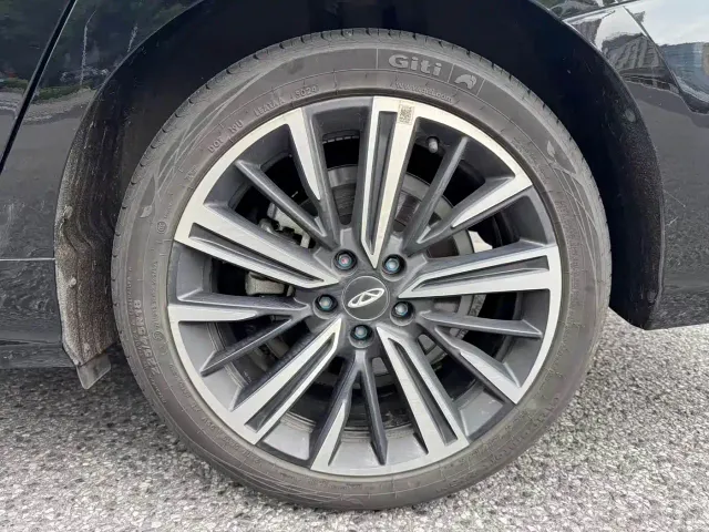 Chery Arrizo 8 — Фото автомобиля 13