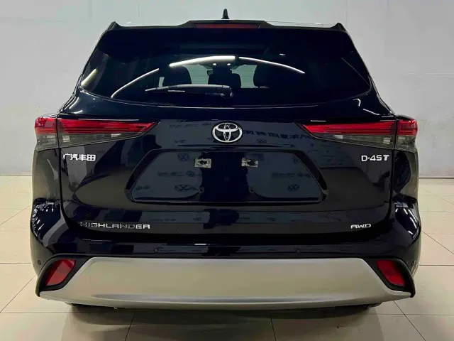 Toyota Highlander — Фото автомобиля 7