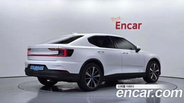 Polestar Polestar 2 — Фото автомобиля 2