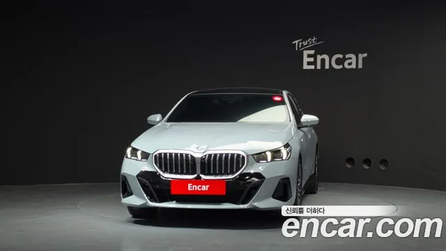 BMW 5-Series — Фото автомобиля 3