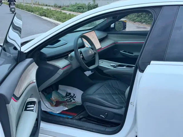 Changan Qiyuan A07 — Фото автомобиля 6