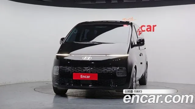 Hyundai Staria Staria 4WD Tourer 9 мест — Фото автомобиля 3