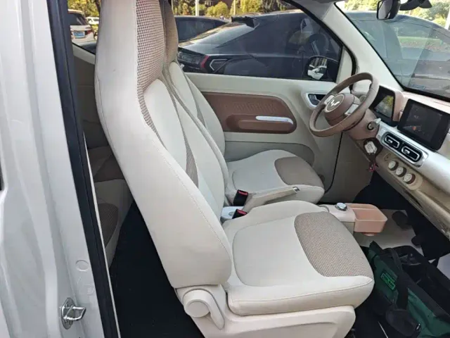 Wuling Hongguang Mini EV — Фото автомобиля 24