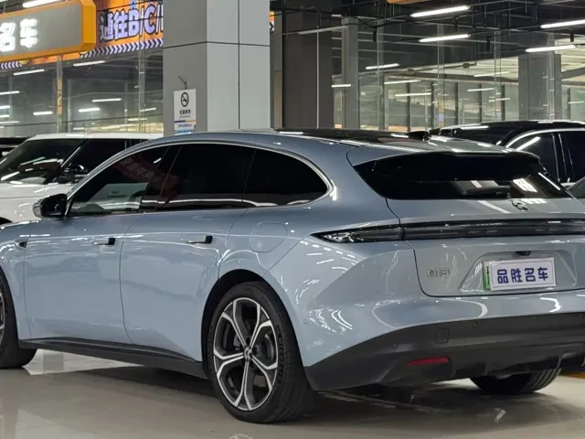 Nio ET5 Touring — Фото автомобиля 4