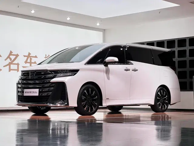 Фотография автомобиля — Toyota Vellfire