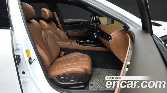 Genesis G80 Бензин 2.5 турбо 2WD — Фото автомобиля 11
