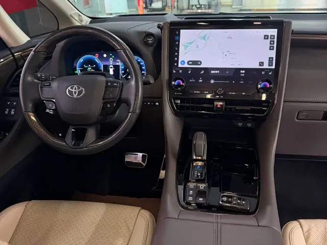 Toyota Alphard — Фото автомобиля 5
