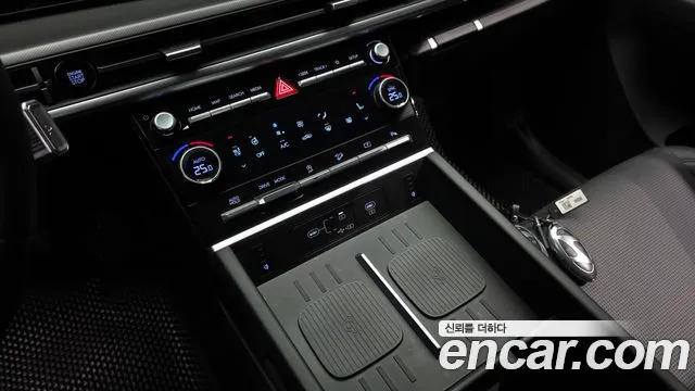 Hyundai Santa Fe — Фото автомобиля 24