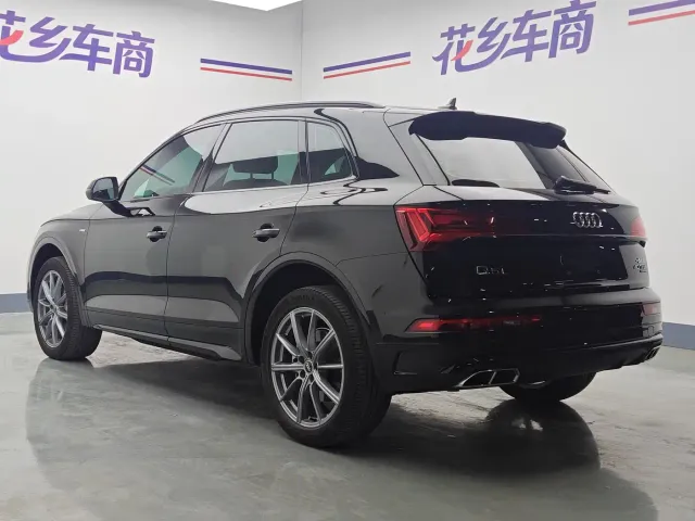 Audi Q5L — Фото автомобиля 23