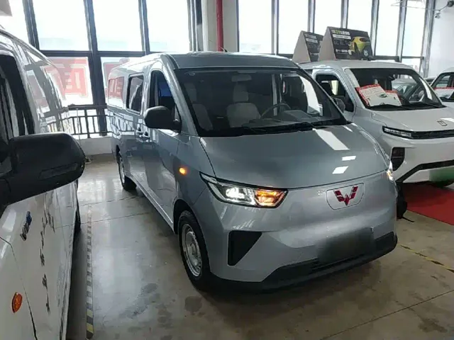 Wuling Yangguang — Фото автомобиля 3