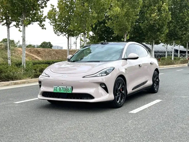 Фотография автомобиля — IM Motors LS6