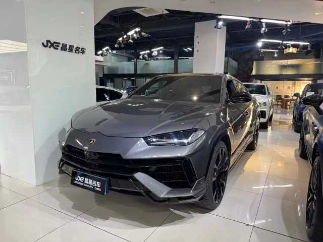 Фотография автомобиля — Lamborghini Urus
