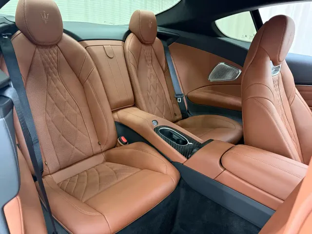 Maserati GranTurismo — Фото автомобиля 13