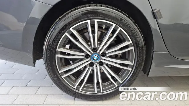 BMW 3-Series 3 серия (G20) — Фото автомобиля 5