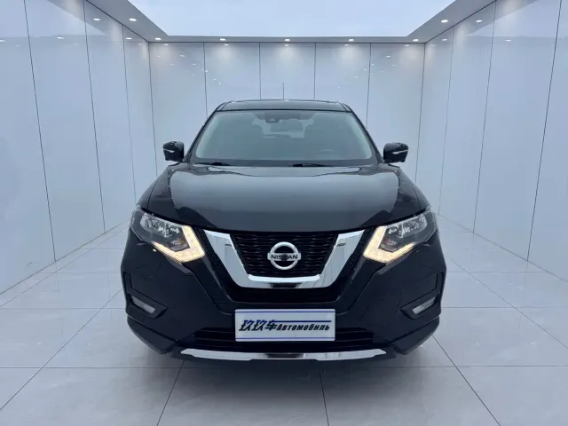 Nissan X-Trail — Фото автомобиля 2