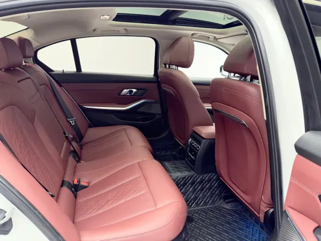 BMW 3 Series — Фото автомобиля 15
