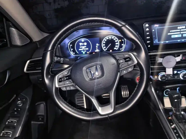 Honda Accord — Фото автомобиля 6