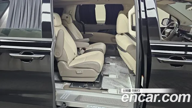 Kia Carnival 4th Gen — Фото автомобиля 17