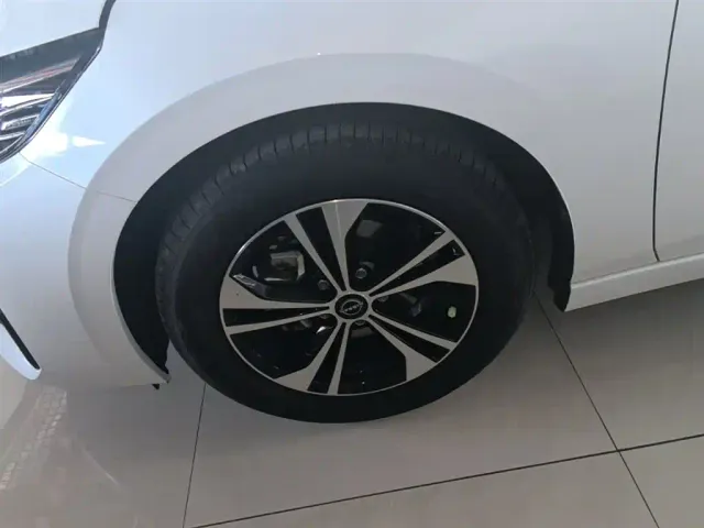 Nissan Sylphy — Фото автомобиля 22
