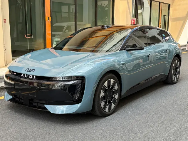 Фотография автомобиля — Audi E5 Sportback