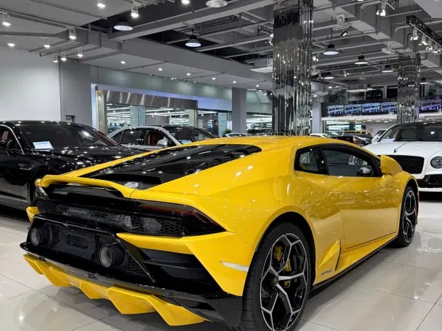 Lamborghini Huracan — Фото автомобиля 4