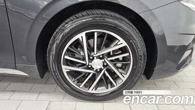 Hyundai Grandeur New — Фото автомобиля 6