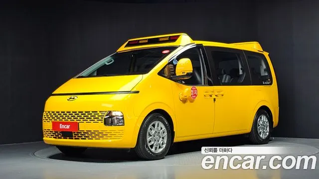 Фотография автомобиля — Hyundai Staria