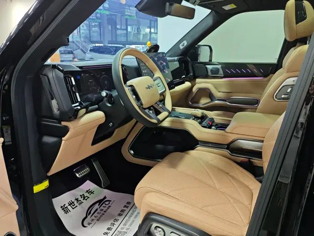 Fang Cheng Bao Leopard 8 2025 Zhiyong Flagship 7-Seater — Фото автомобиля 6