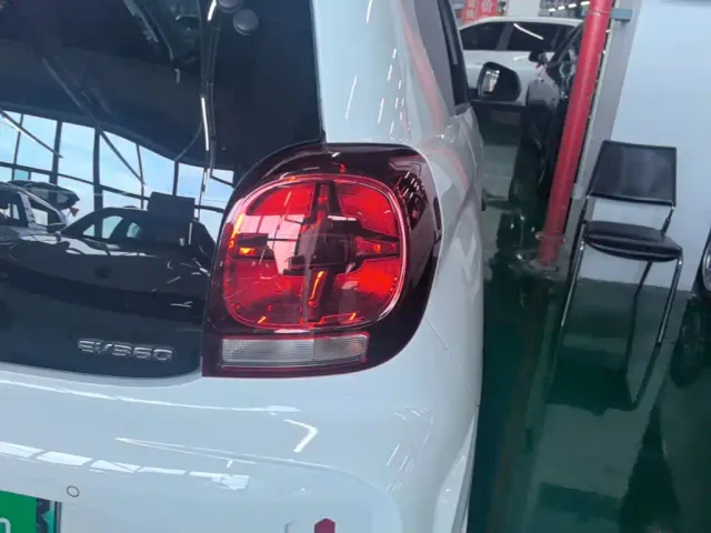 Roewe Clever — Фото автомобиля 7