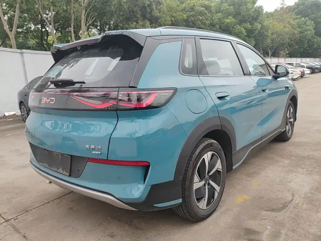 BYD Sealion 05 EV — Фото автомобиля 6