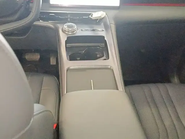 Geely Galaxy E5 — Фото автомобиля 13