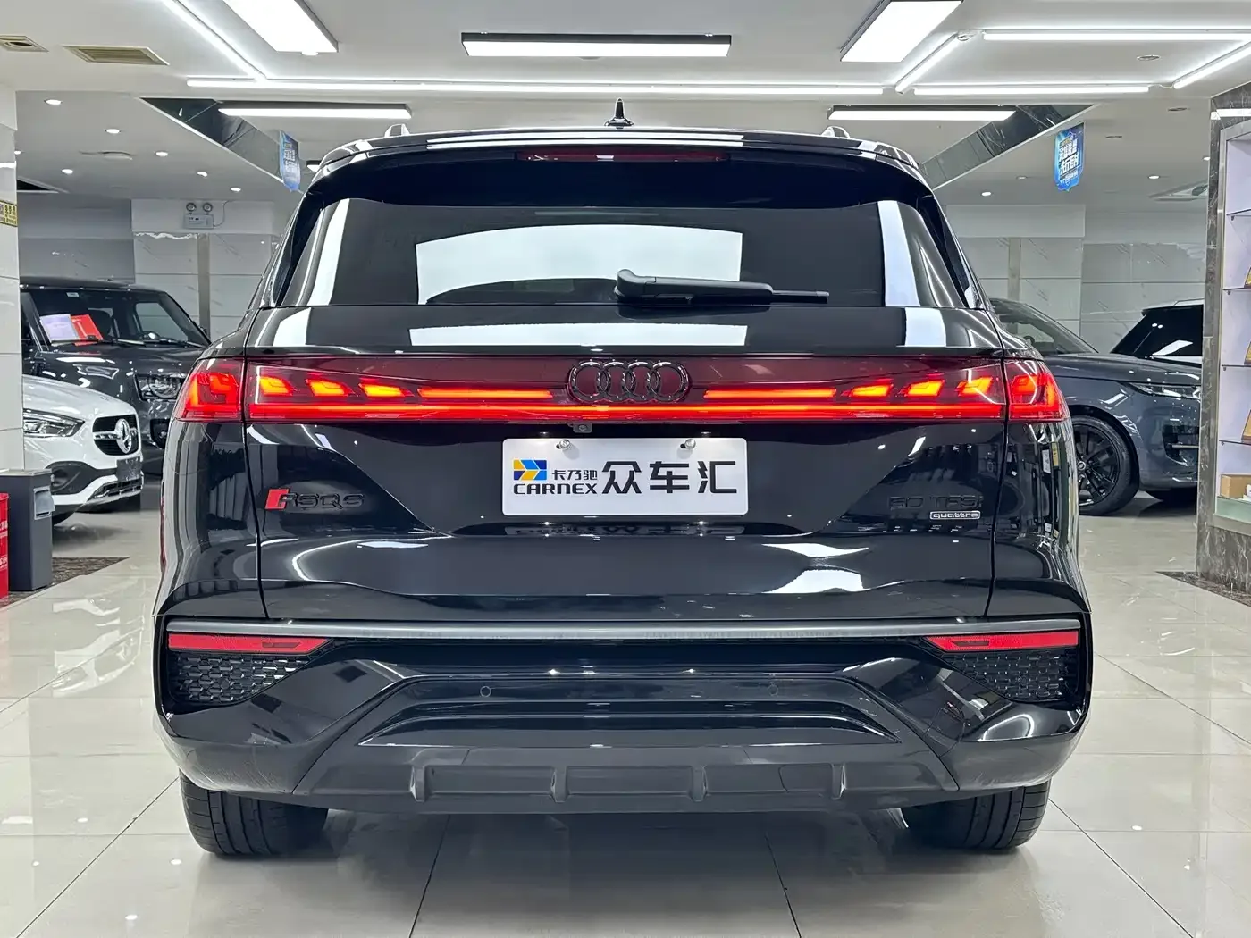 Audi Audi Q6 2024 50 TFSI quattro Xing Yun Flying Rider Package 6-seater — Фото автомобиля 4