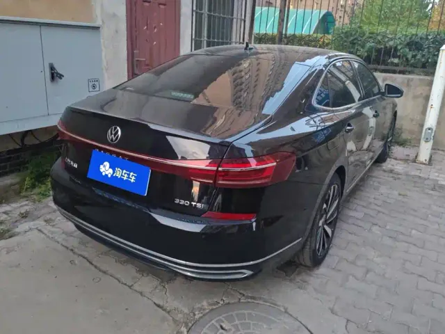 Volkswagen Passat — Фото автомобиля 3
