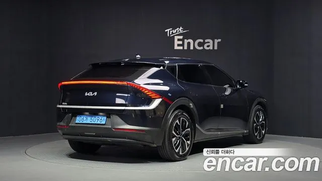 Kia EV6 Standard — Фото автомобиля 2