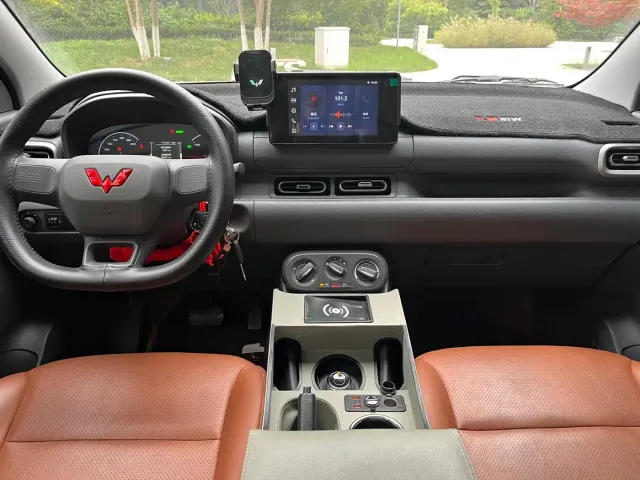 Wuling Hongguang — Фото автомобиля 8