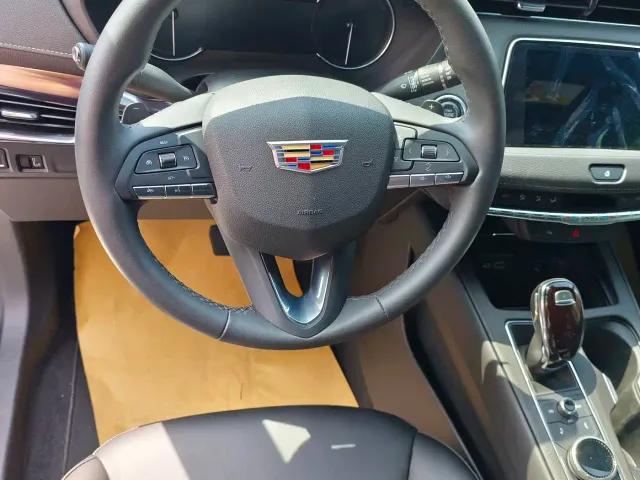 Cadillac XT4 — Фото автомобиля 8