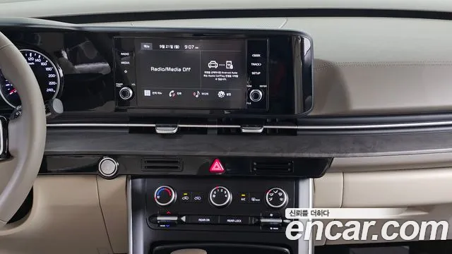Kia Carnival Generation 4 — Фото автомобиля 14