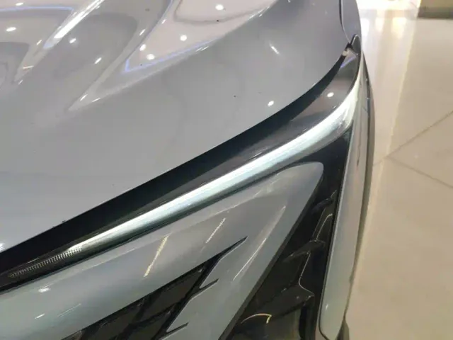 Changan UNI-T — Фото автомобиля 5