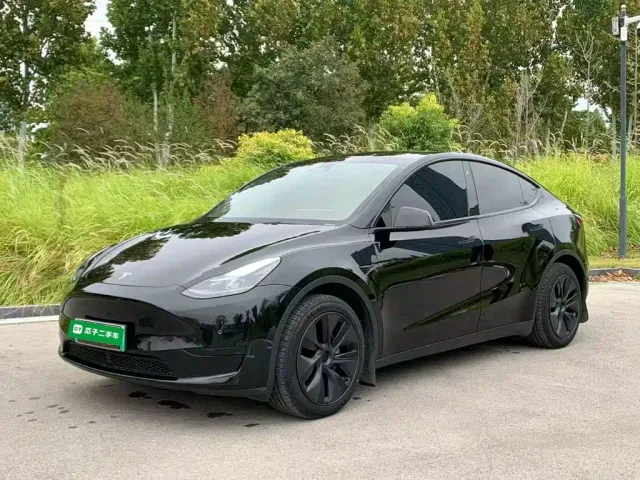 Фотография автомобиля — Tesla Model Y