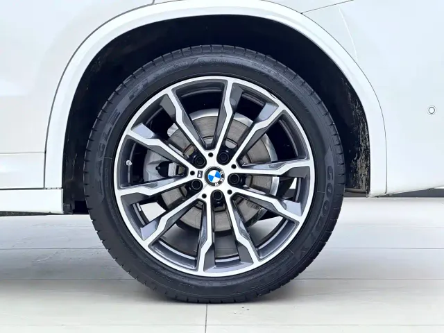 BMW X3 — Фото автомобиля 10