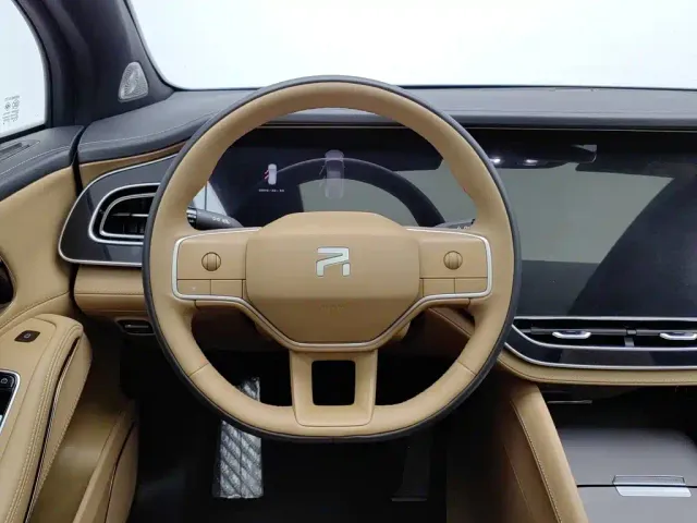 Roewe Feifan R7 — Фото автомобиля 11